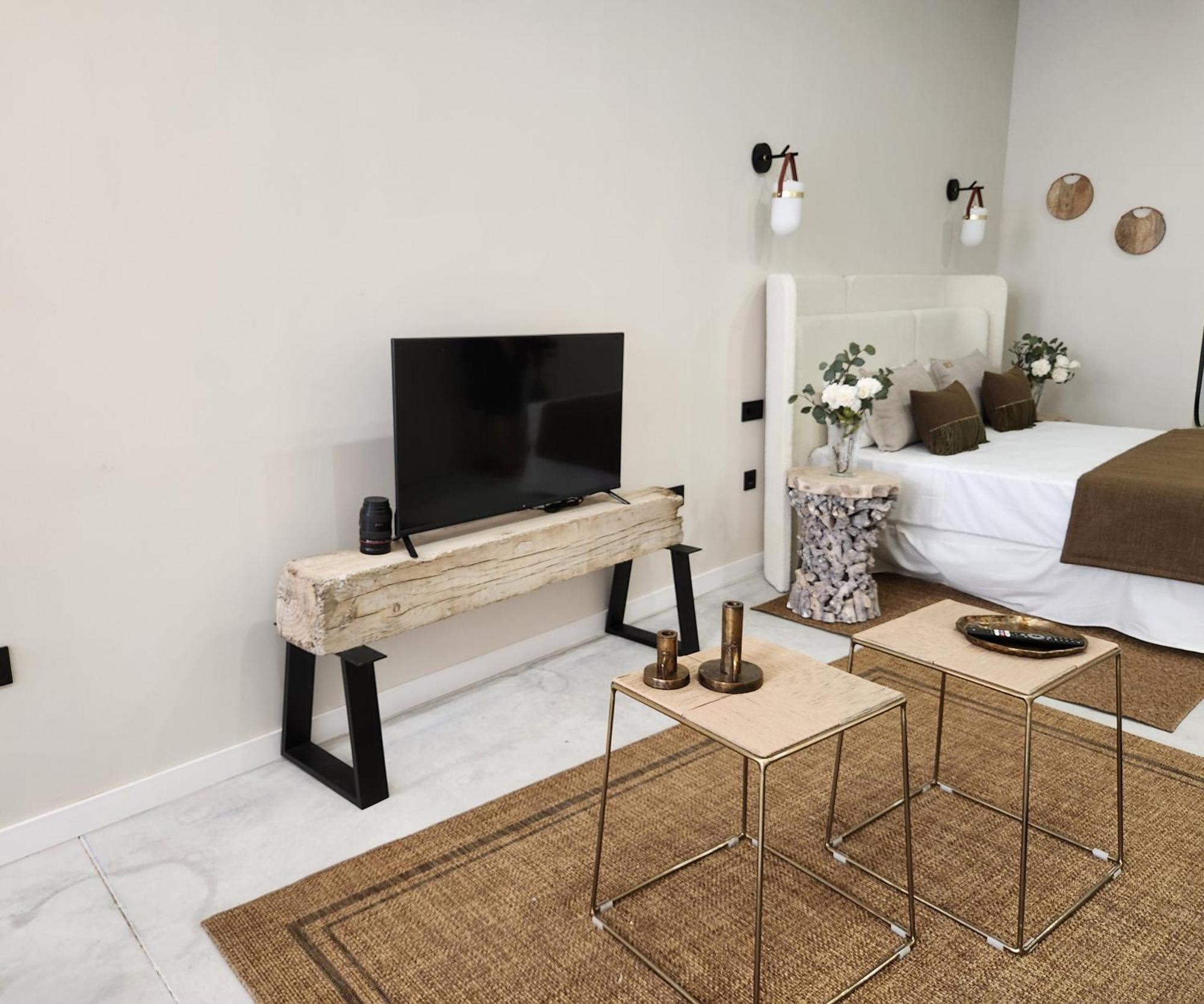 Studio Huerta Valencia Mid-Term ภายนอก รูปภาพ