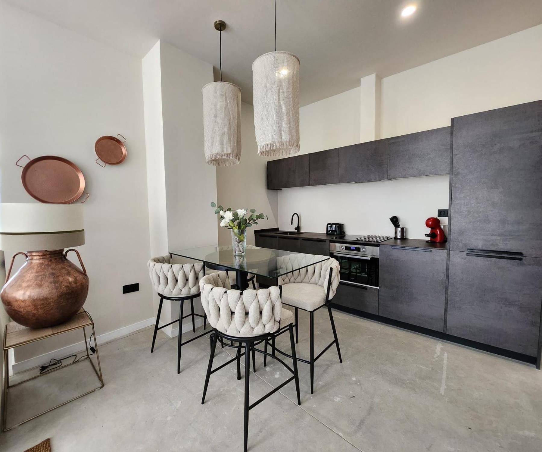 Studio Huerta Valencia Mid-Term ภายนอก รูปภาพ